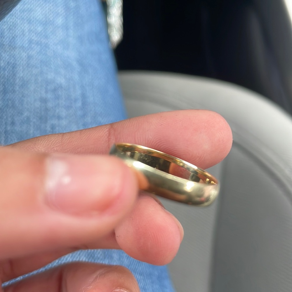 Mens wedding ring